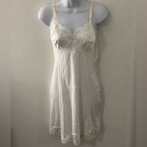VTG Sears Ivory Nylon Lace Insert Full Slip Womens Size 34 Short Made in USA